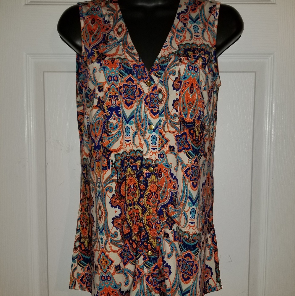BCBG Maxazria V Neck Button Front Top